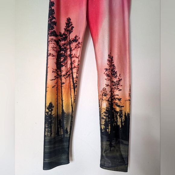 BlackMilk Aurora Sky Orange Leggings 🧡 (M) - Picture 7 of 10